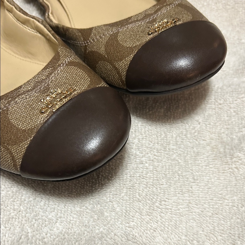 Coach Camilla Signature Khaki/Chestnut Flats - Picture 6 of 6